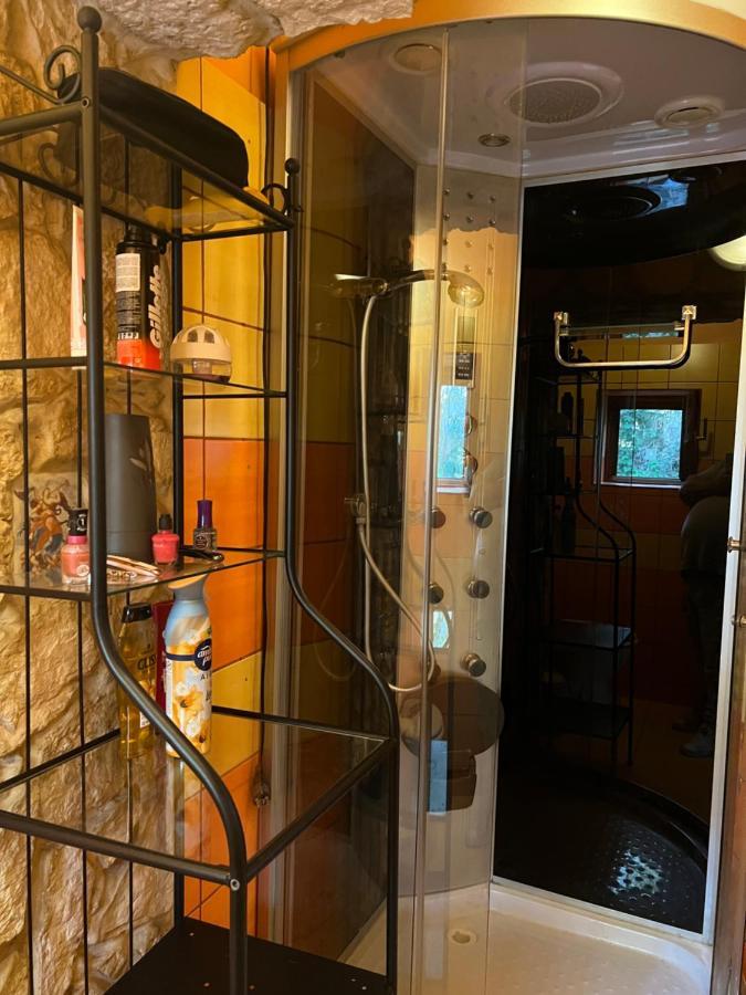 Bianka Hostel & Car Rent ブダペスト エクステリア 写真