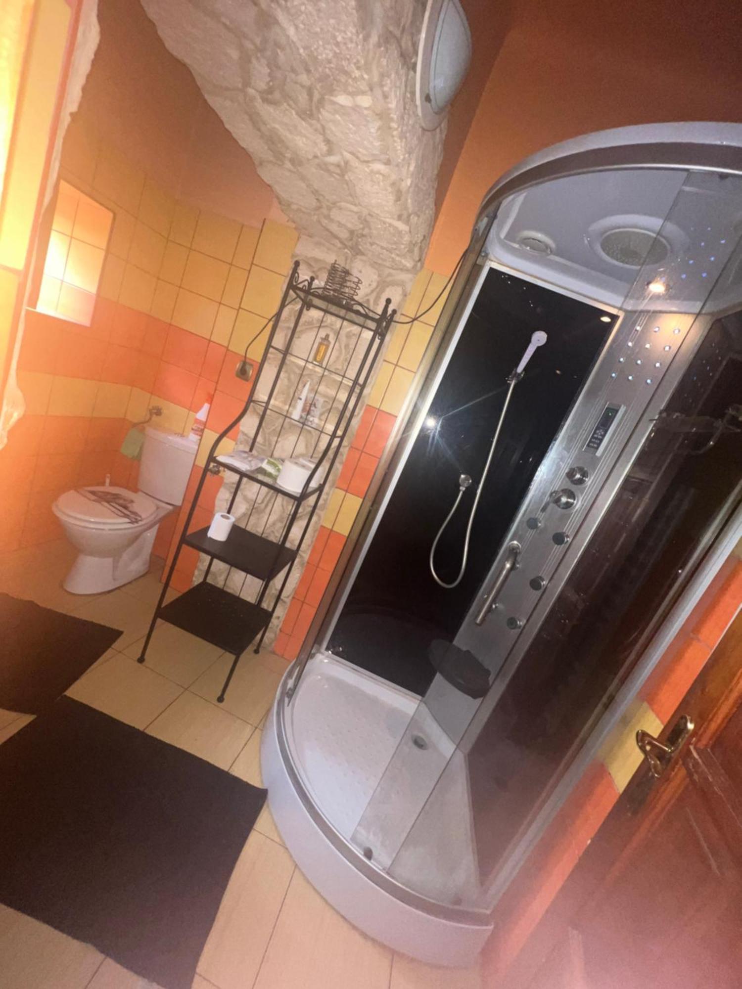 Bianka Hostel & Car Rent ブダペスト エクステリア 写真